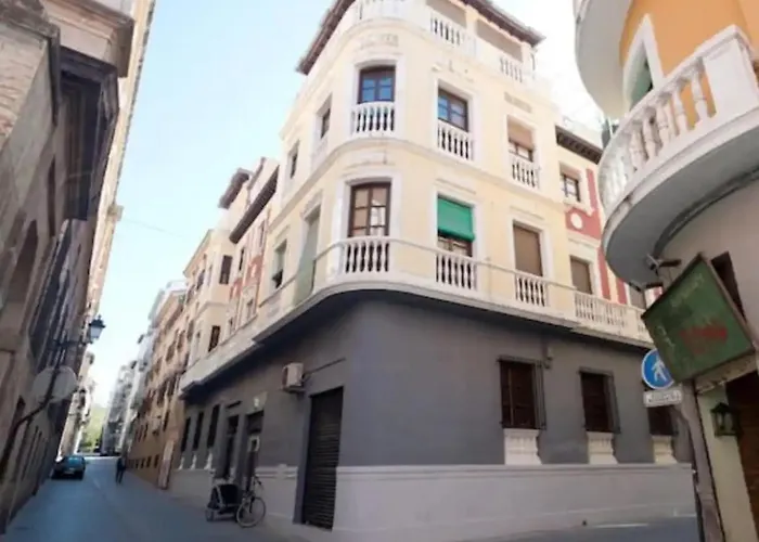 Maravilloso Piso en el Centro_WIFI_Parking_8People